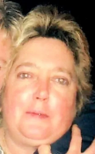 Caroline Giering 1965-2026